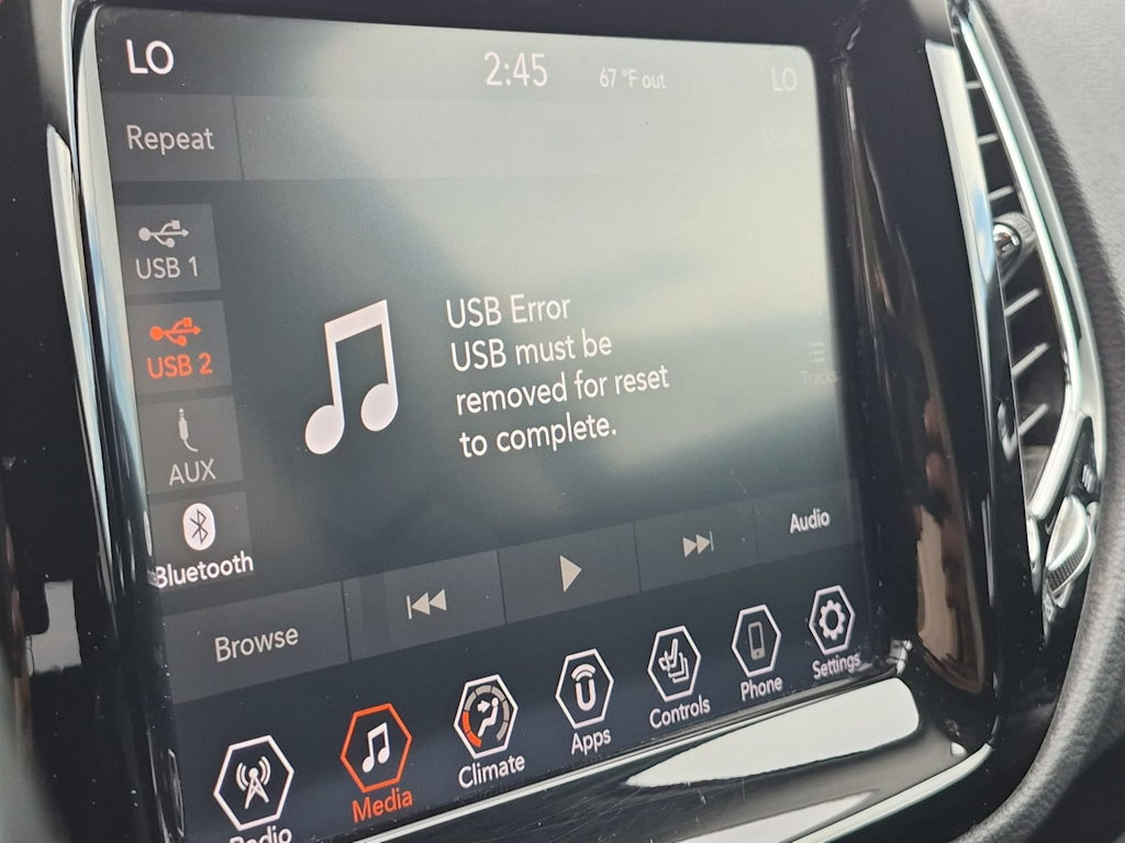 Thumbnail: 2021 Jeep Compass - 14