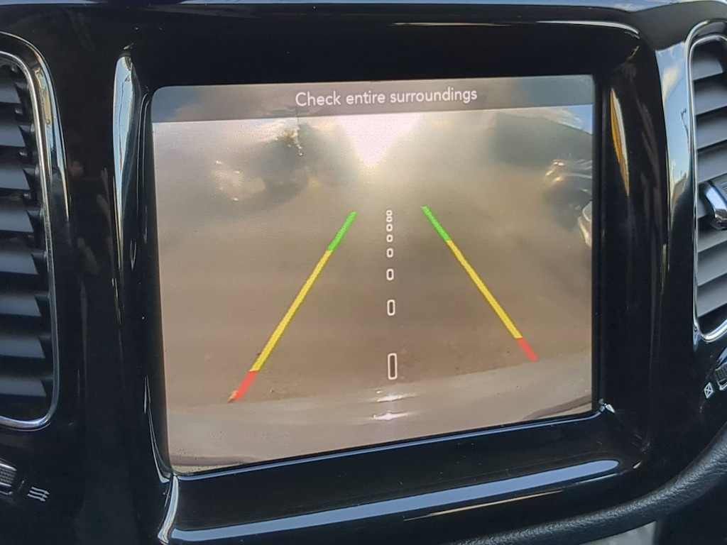 Thumbnail: 2020 Jeep Compass - 32