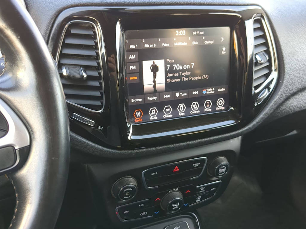 Thumbnail: 2020 Jeep Compass - 14