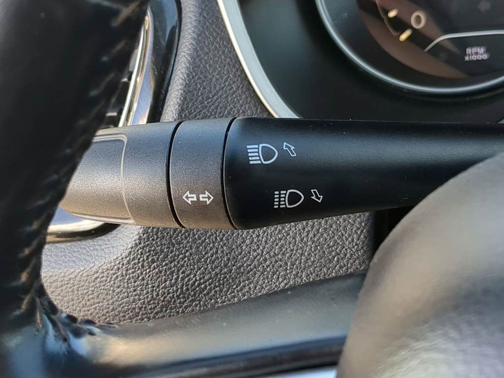 Thumbnail: 2020 Jeep Compass - 18