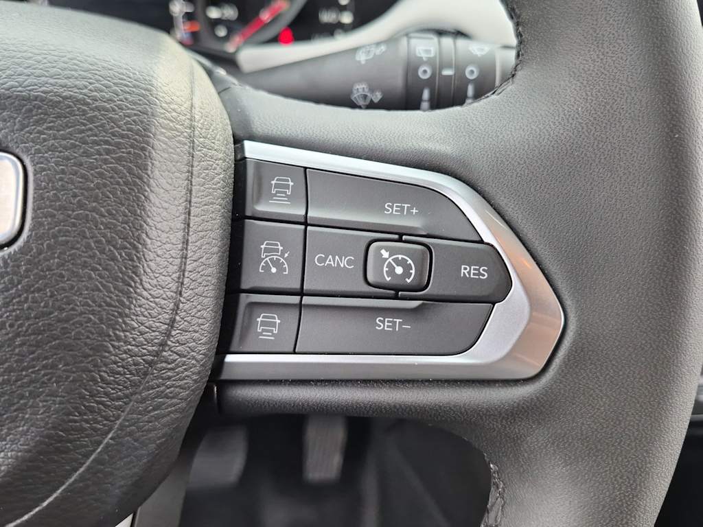 Thumbnail: 2023 Jeep Compass - 30