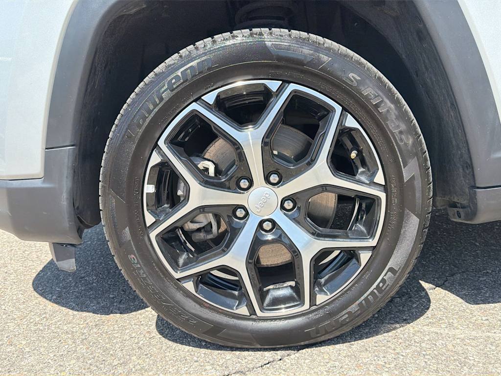 Thumbnail: 2024 Jeep Compass - 8