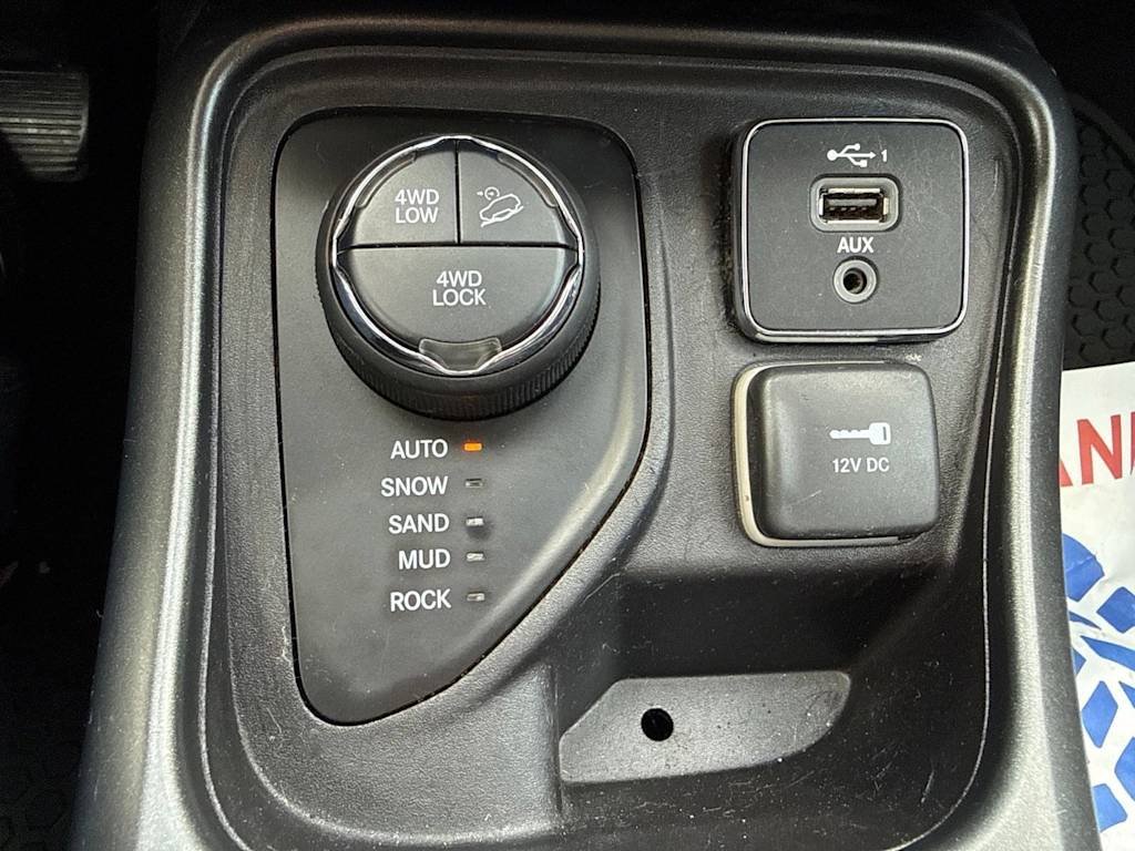 Thumbnail: 2018 Jeep Compass - 33