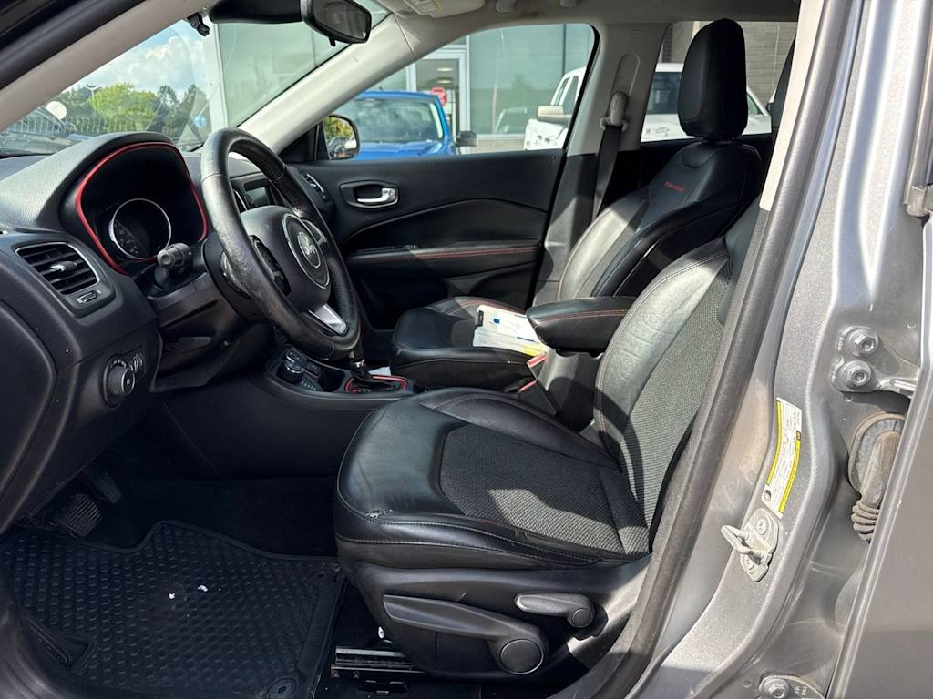 Thumbnail: 2018 Jeep Compass - 9