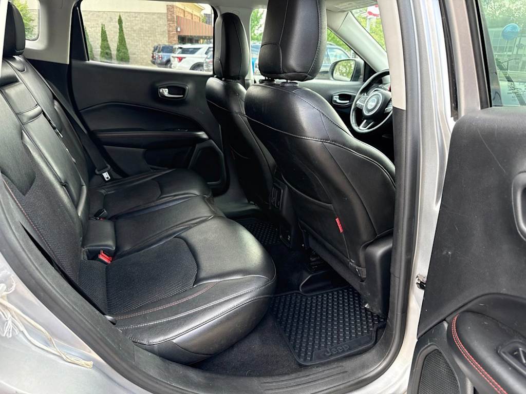 Thumbnail: 2018 Jeep Compass - 10