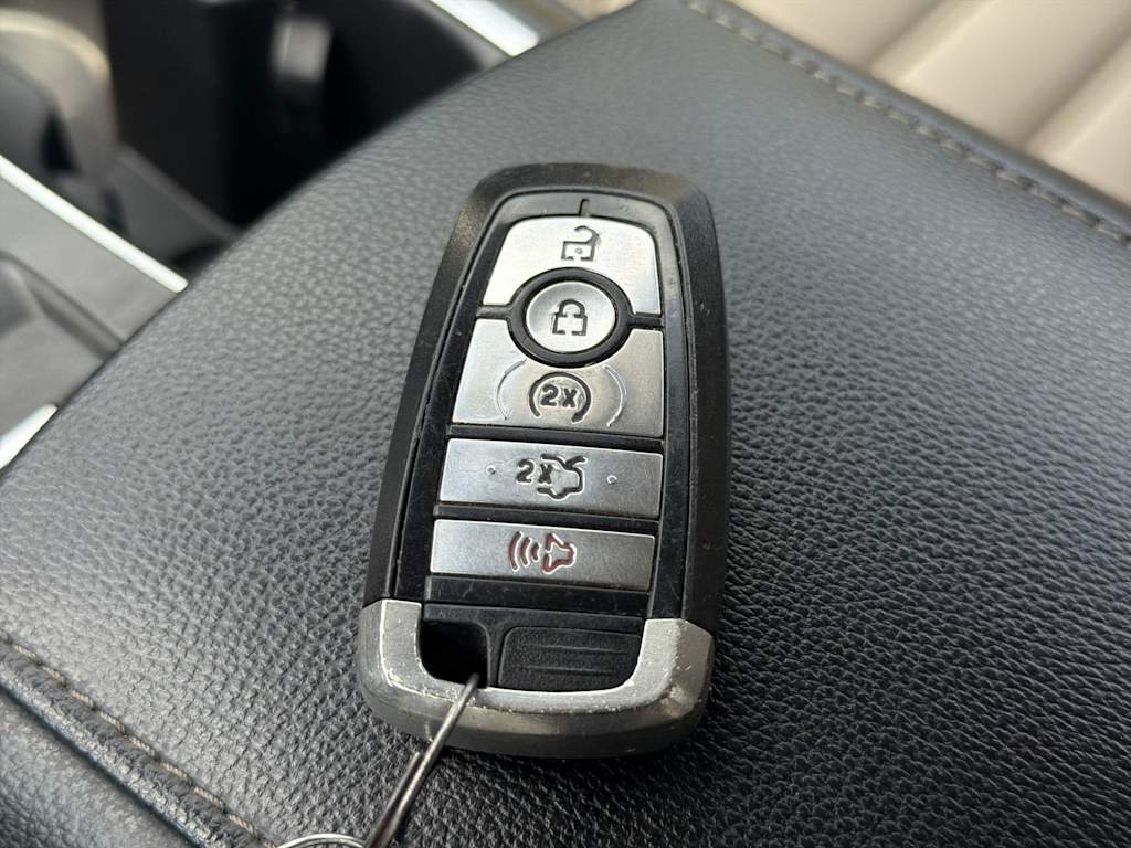 Thumbnail: 2019 Ford Fusion - 16