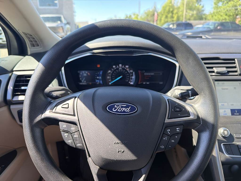 Thumbnail: 2020 Ford Fusion - 10