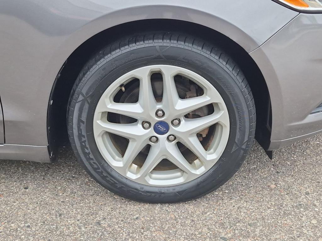 Thumbnail: 2014 Ford Fusion - 8