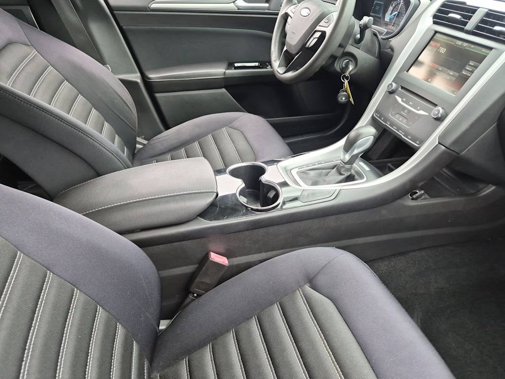 Thumbnail: 2014 Ford Fusion - 11
