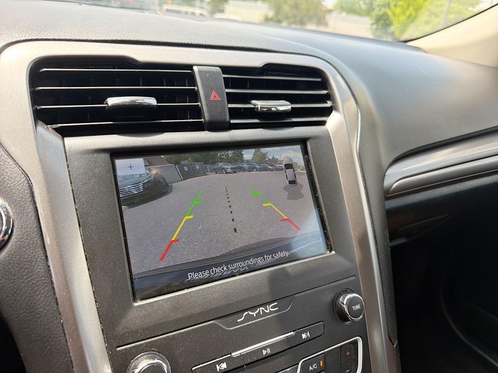 Thumbnail: 2020 Ford Fusion - 32