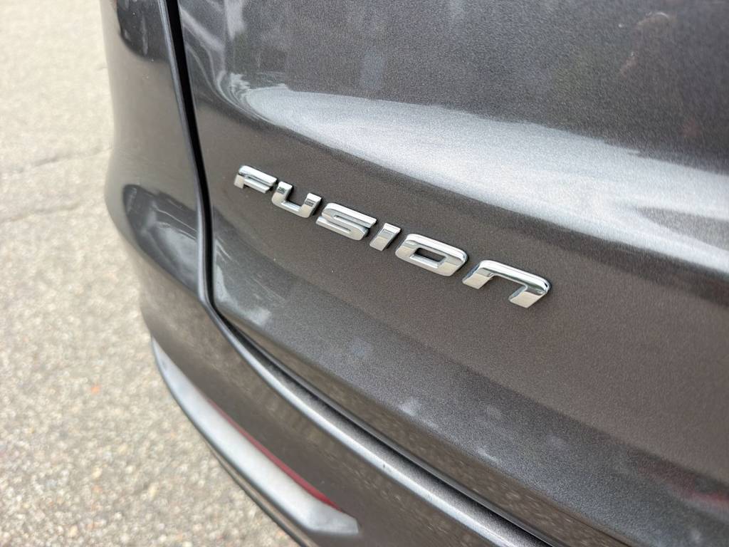Thumbnail: 2020 Ford Fusion - 24