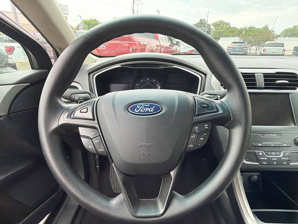 Thumbnail: 2020 Ford Fusion - 9