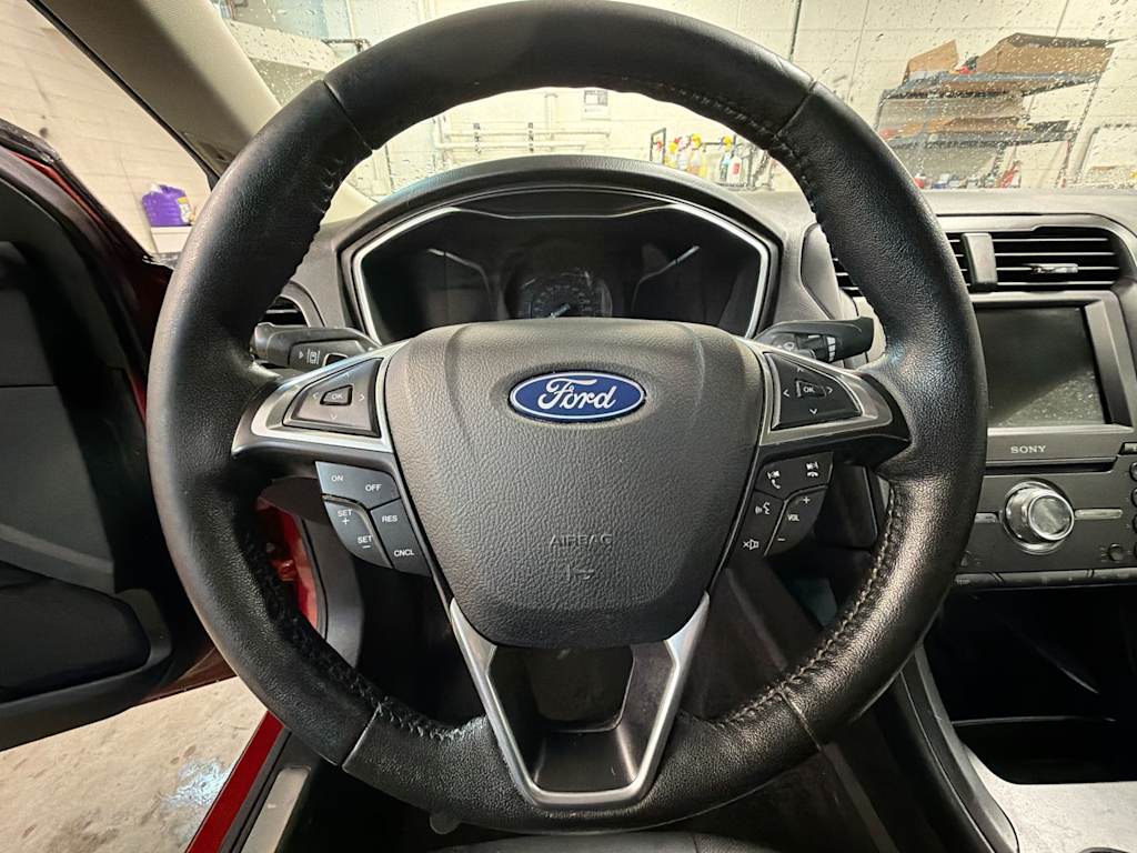 Thumbnail: 2017 Ford Fusion - 9