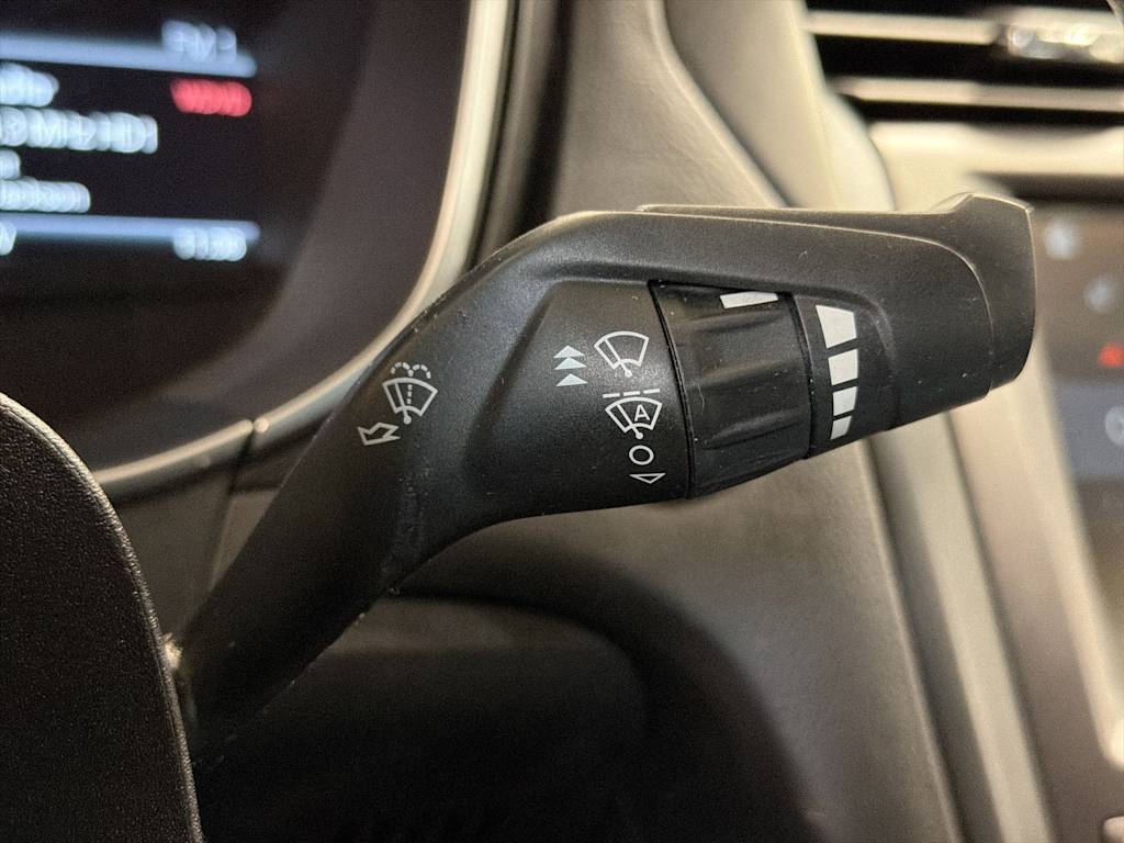 Thumbnail: 2017 Ford Fusion - 31