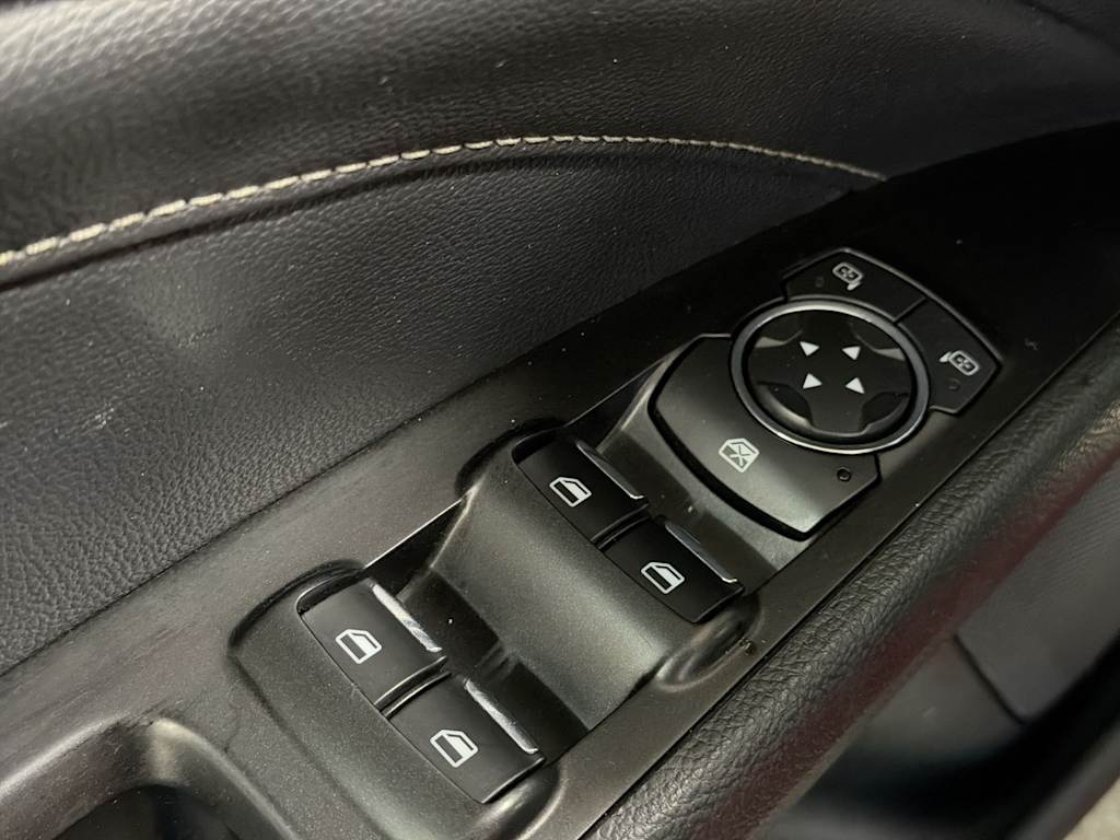 Thumbnail: 2017 Ford Fusion - 25