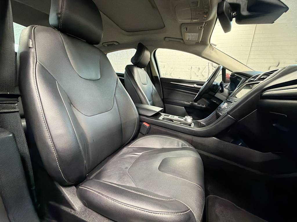 Thumbnail: 2017 Ford Fusion - 28