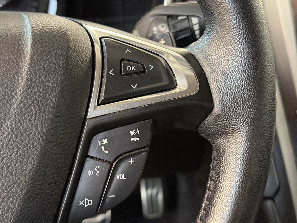 Thumbnail: 2017 Ford Fusion - 30