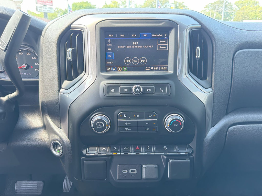 Thumbnail: 2022 Chevrolet Silverado 1500 - 13