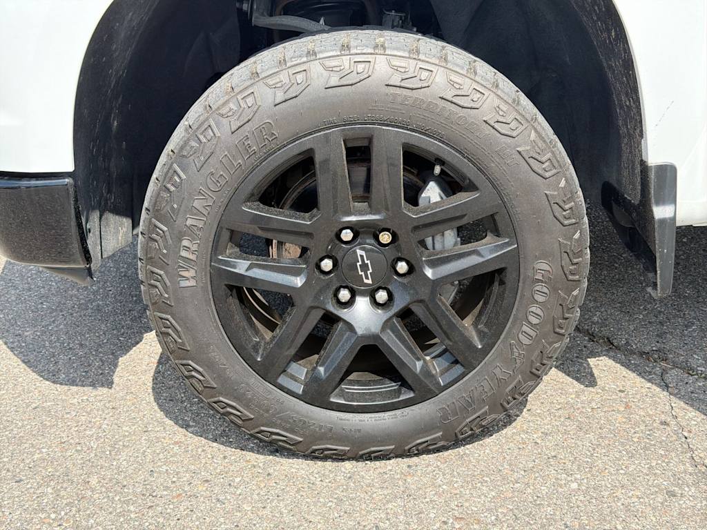 Thumbnail: 2022 Chevrolet Silverado 1500 - 8