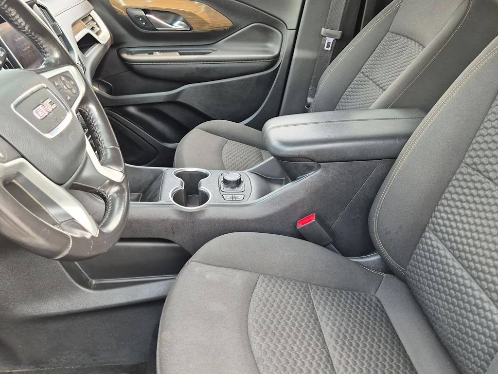 Thumbnail: 2020 GMC Terrain - 10