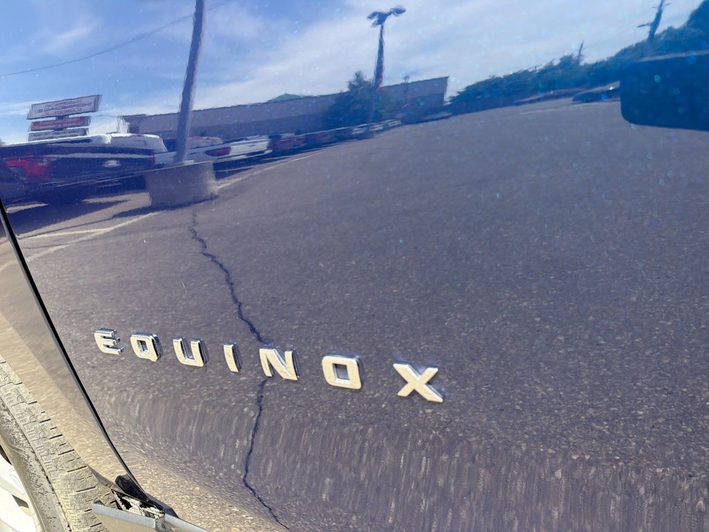 Thumbnail: 2023 Chevrolet Equinox - 24