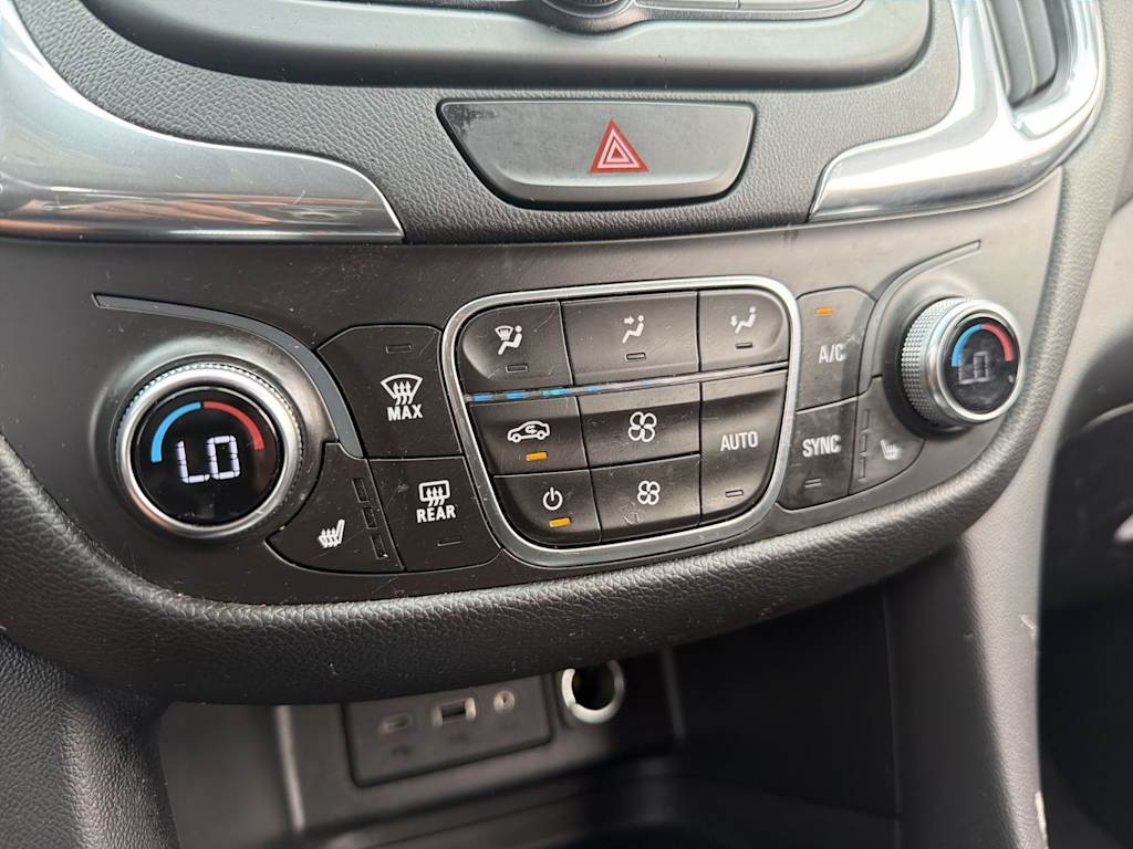 Thumbnail: 2019 Chevrolet Equinox - 31