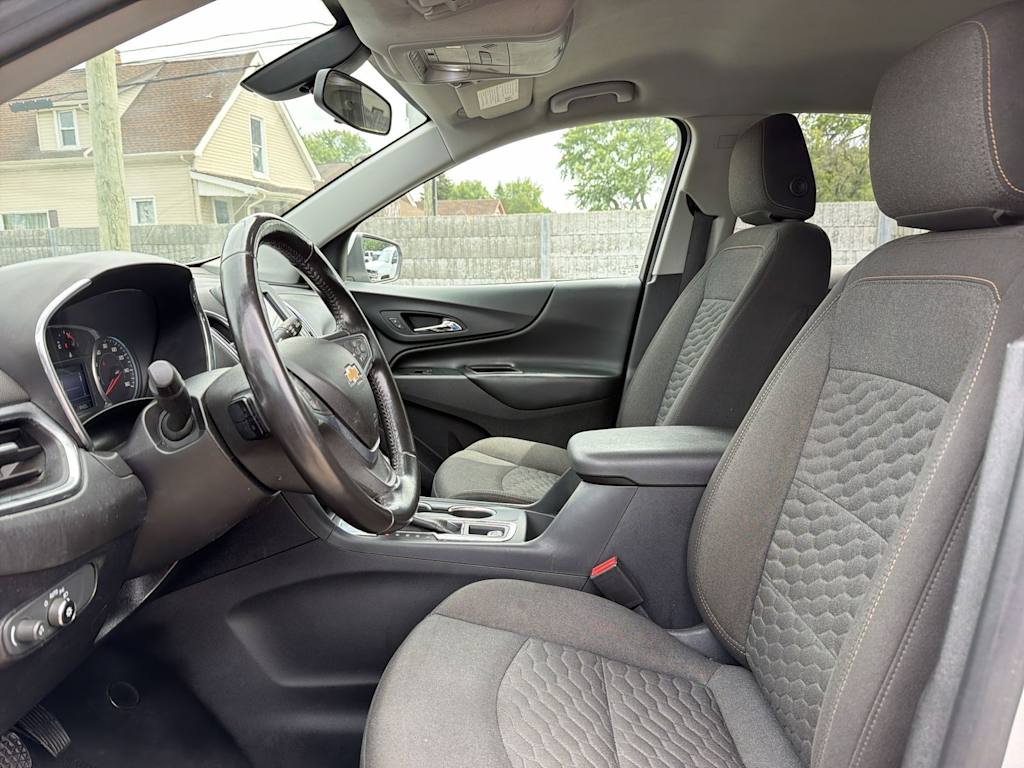 Thumbnail: 2019 Chevrolet Equinox - 10