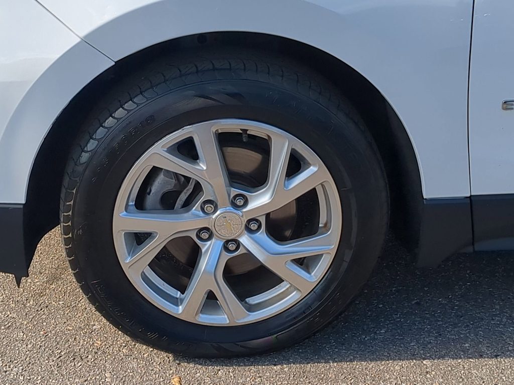 Thumbnail: 2019 Chevrolet Equinox - 8