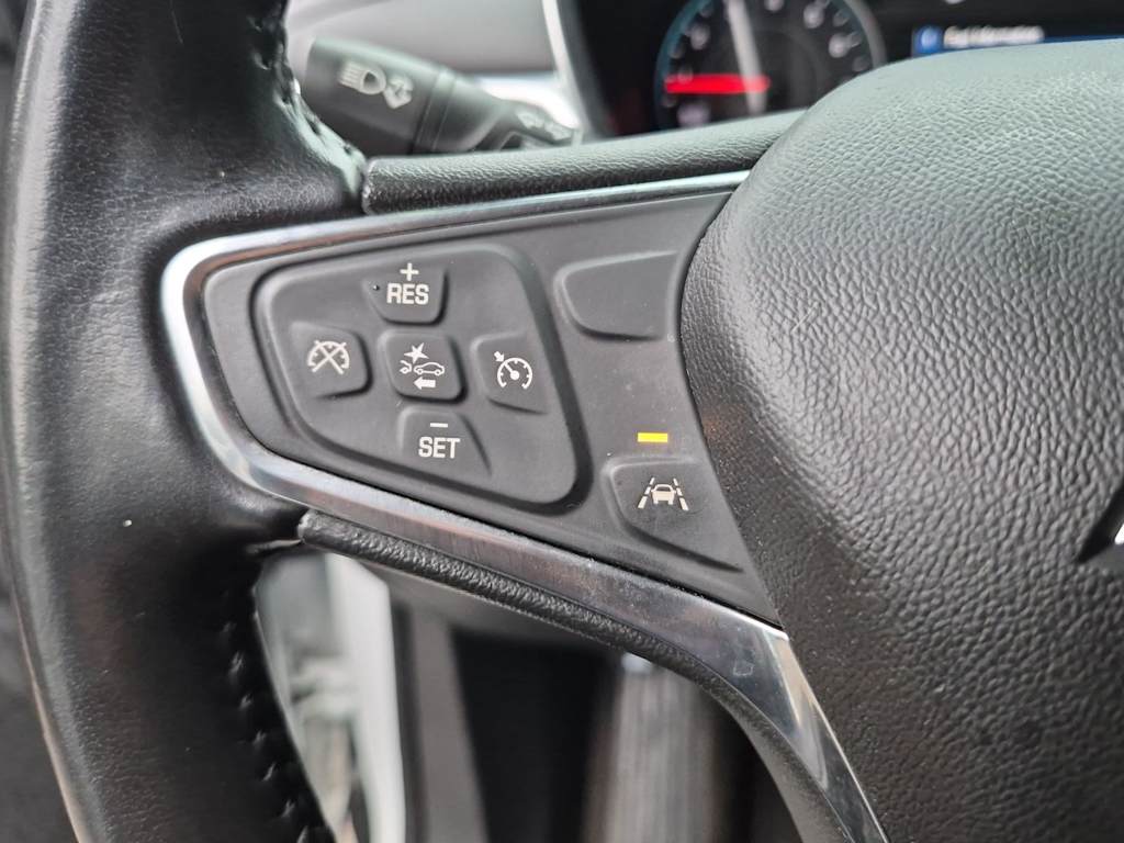 Thumbnail: 2020 Chevrolet Equinox - 28