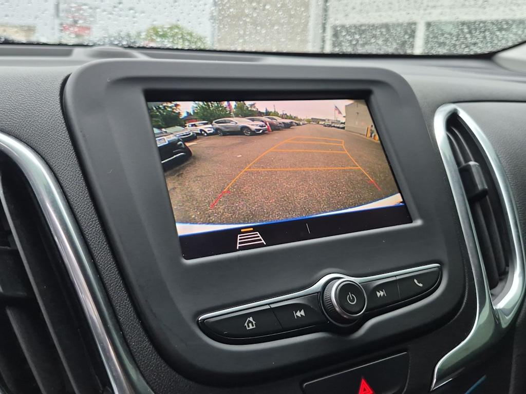 Thumbnail: 2020 Chevrolet Equinox - 32