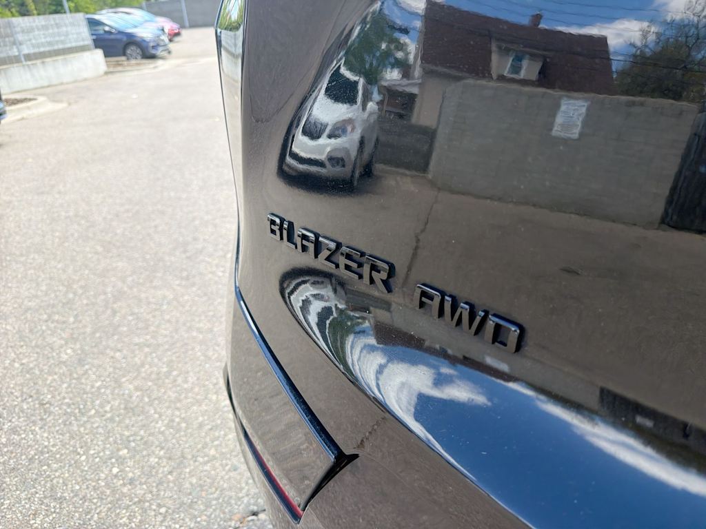 Thumbnail: 2019 Chevrolet Blazer - 24