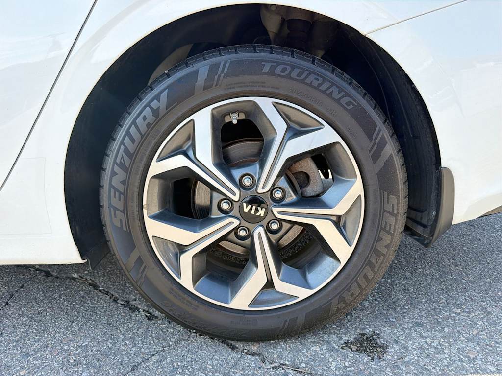 Thumbnail: 2019 Kia Forte - 8