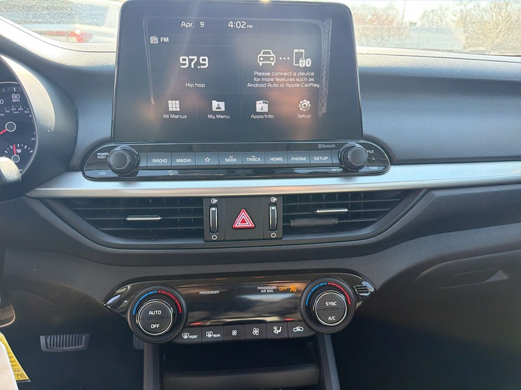 Thumbnail: 2019 Kia Forte - 13