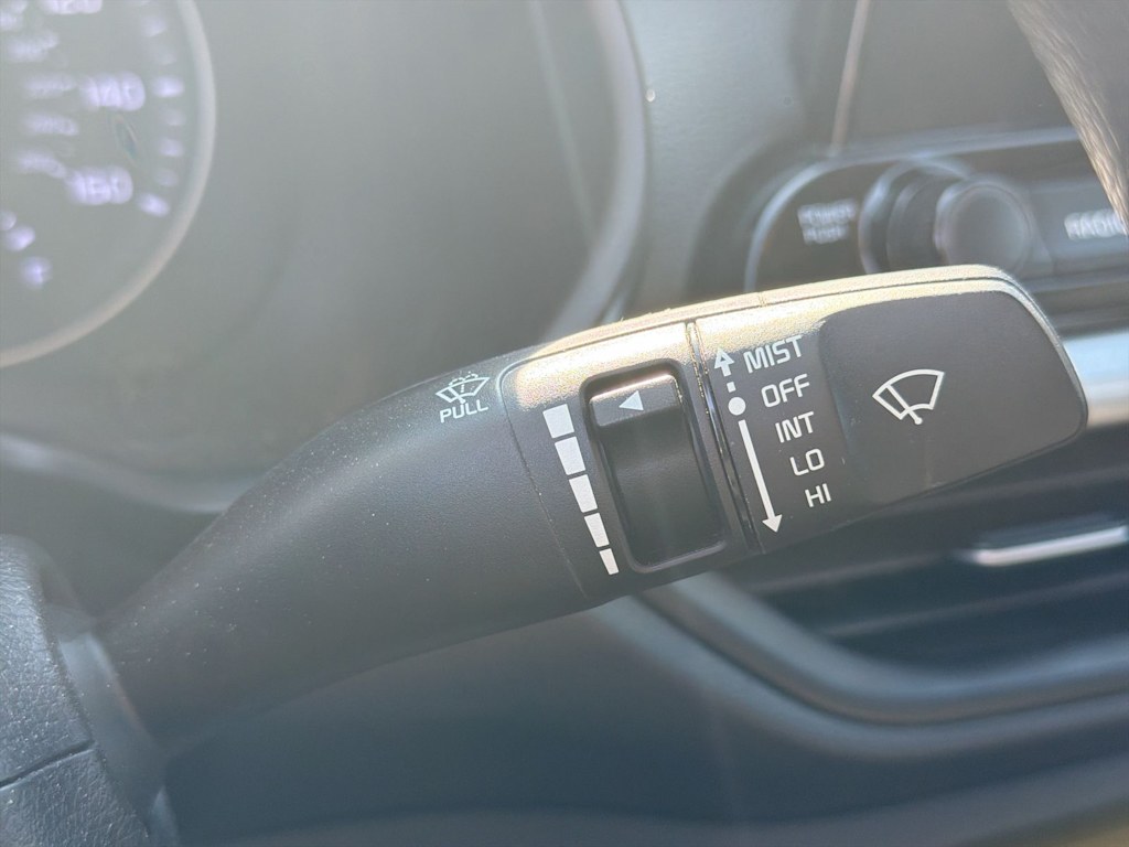 Thumbnail: 2019 Kia Forte - 31