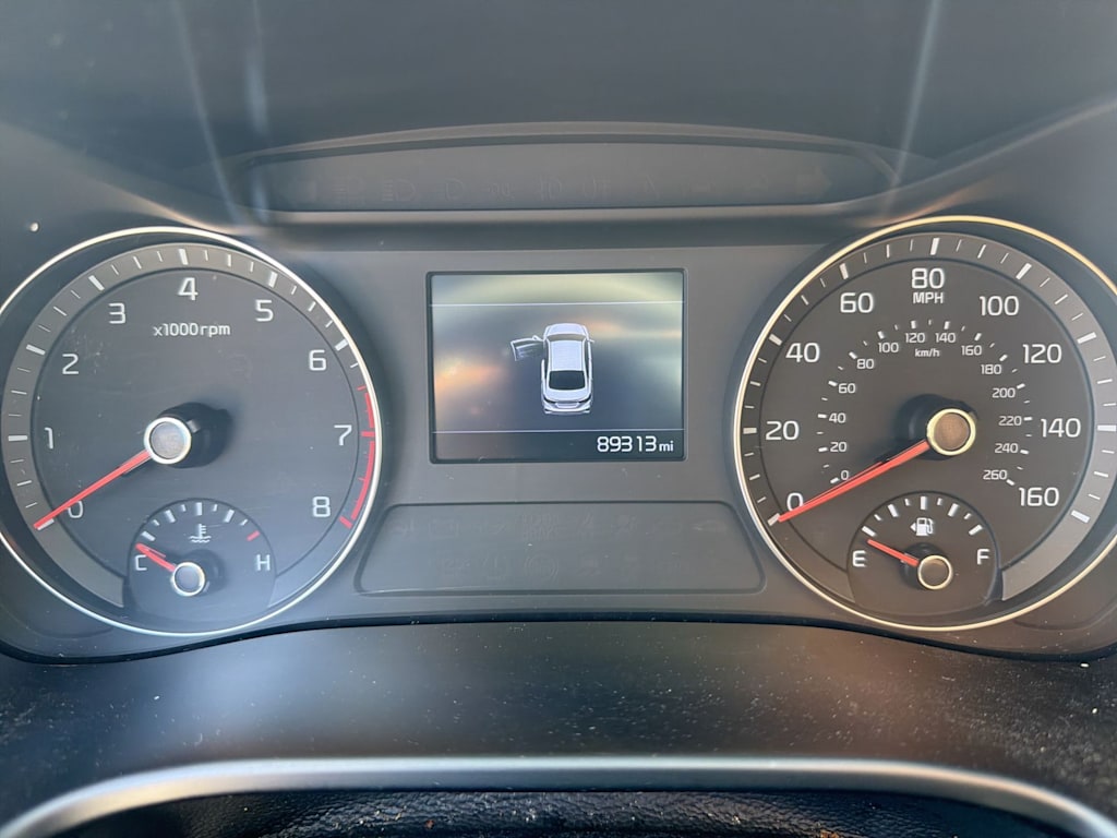 Thumbnail: 2019 Kia Forte - 15