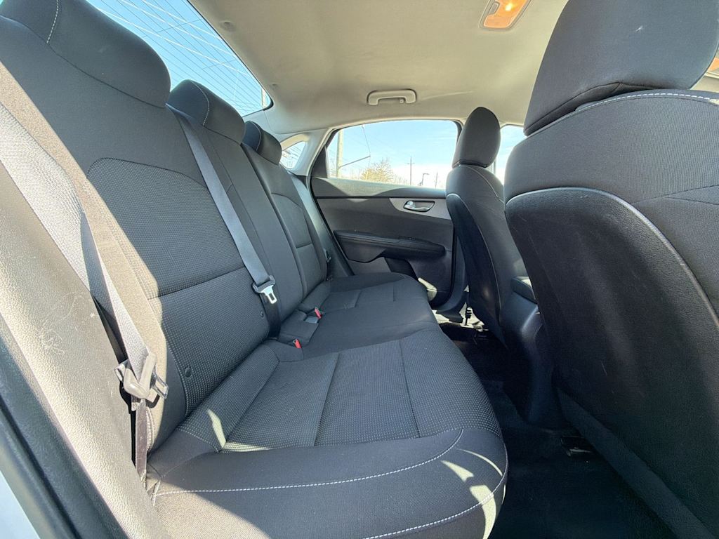 Thumbnail: 2019 Kia Forte - 27