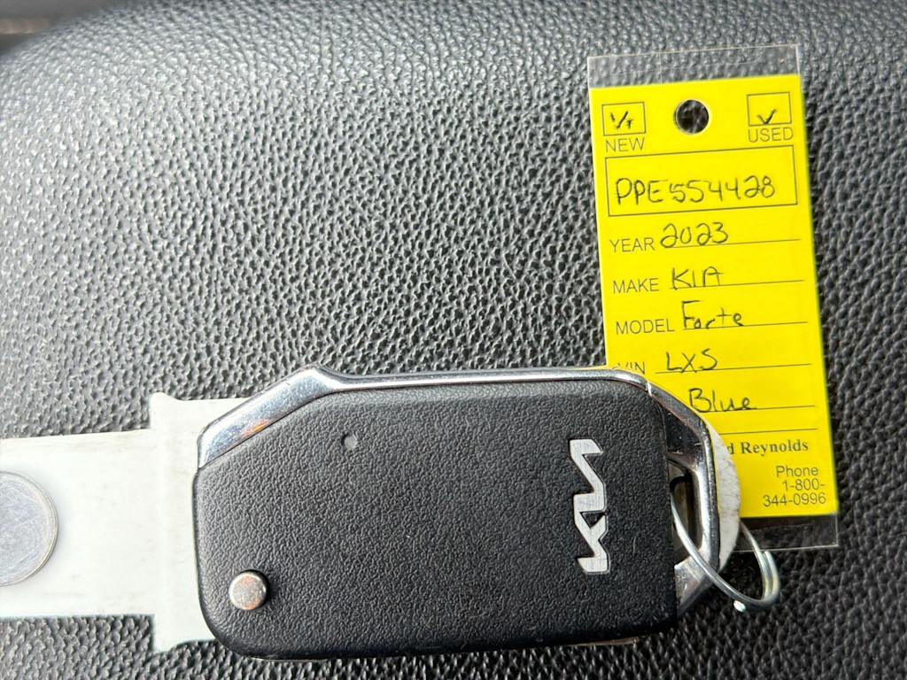 Thumbnail: 2023 Kia Forte - 16