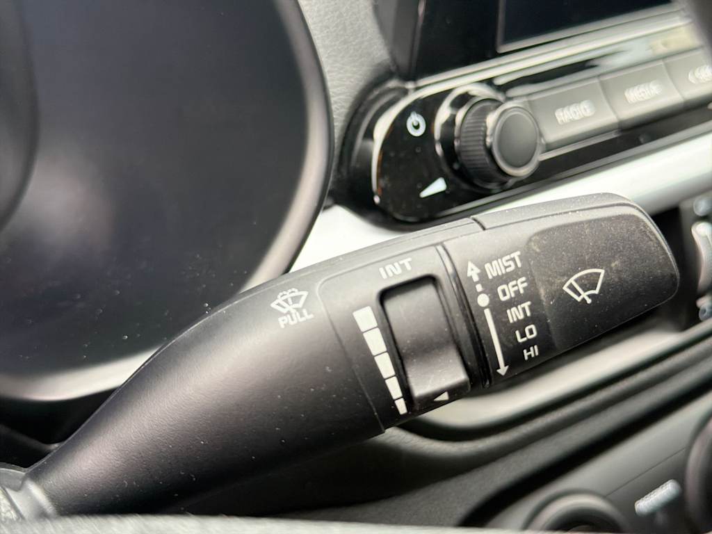 Thumbnail: 2023 Kia Forte - 31