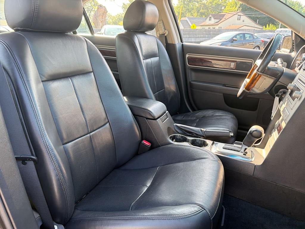 Thumbnail: 2007 Lincoln MKZ - 28
