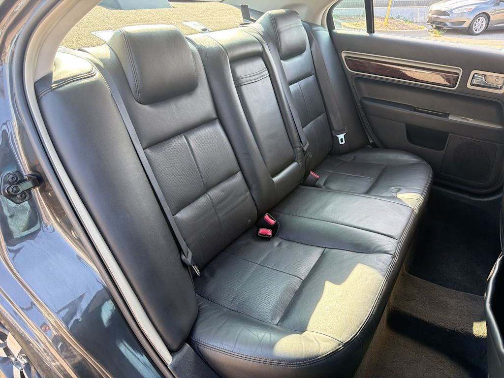 Thumbnail: 2007 Lincoln MKZ - 27