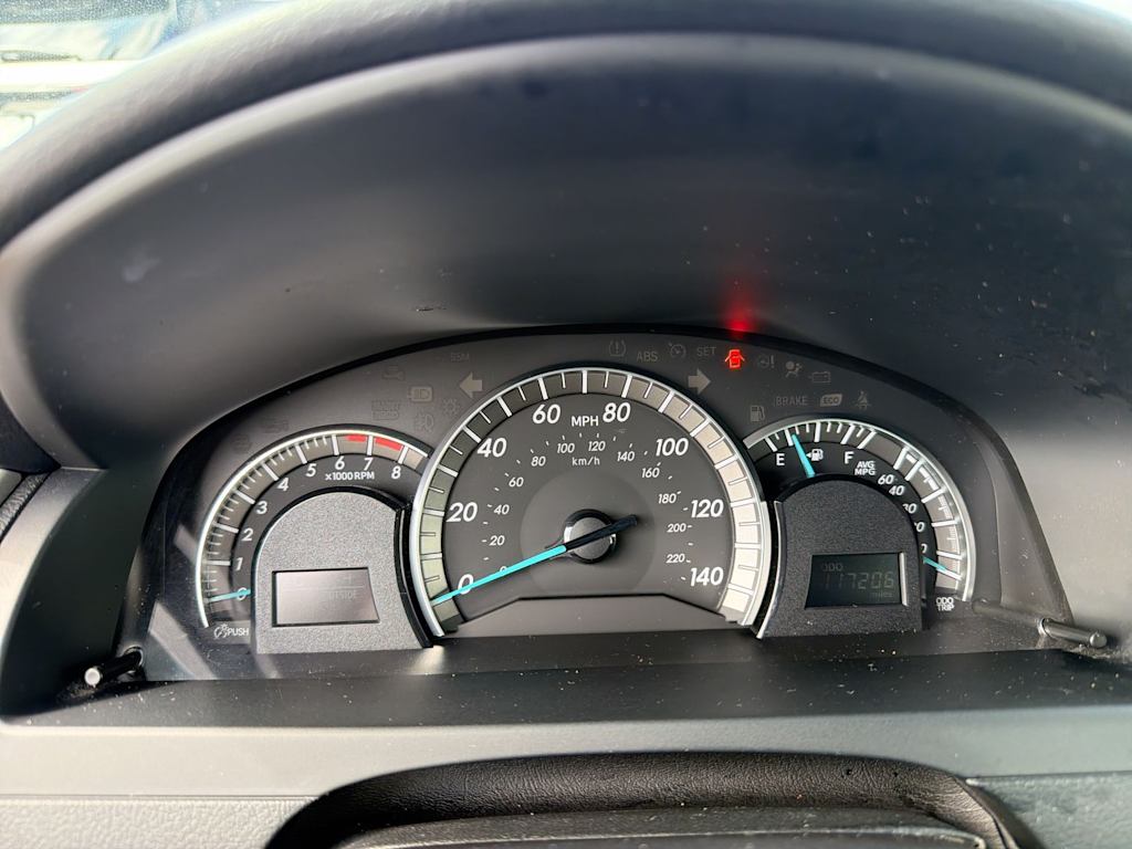 Thumbnail: 2014 Toyota Camry - 15