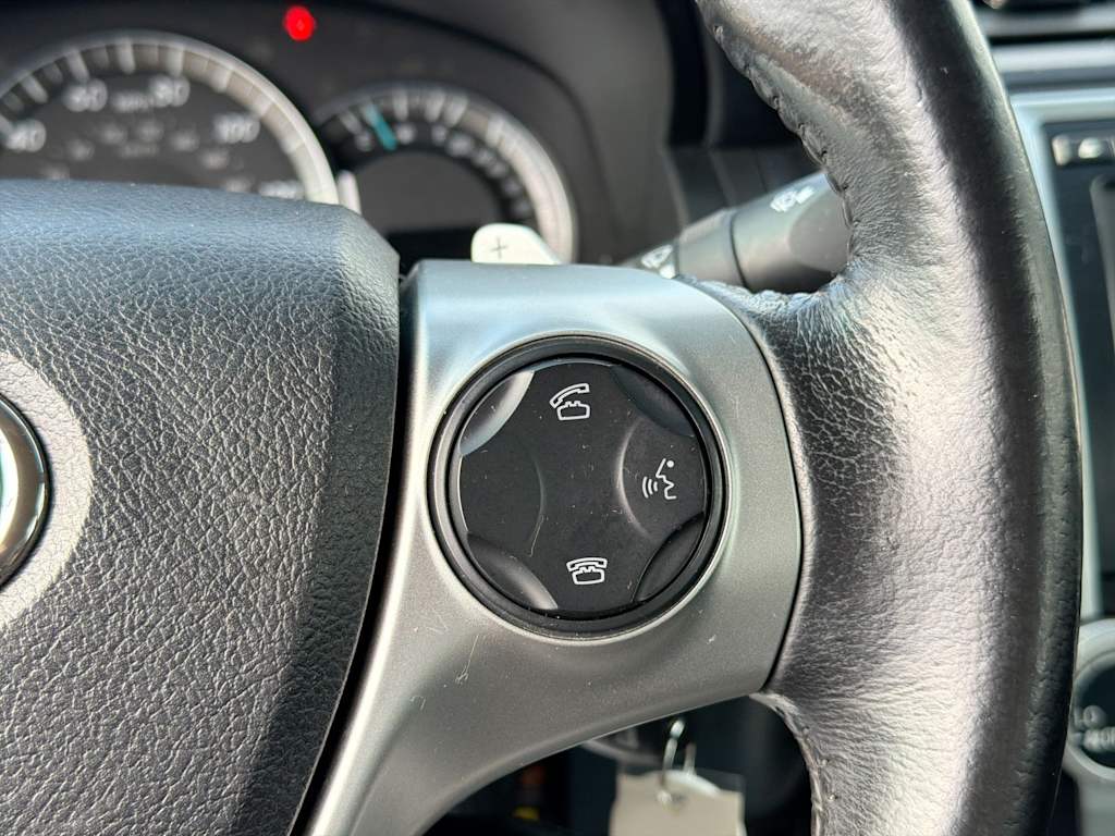 Thumbnail: 2014 Toyota Camry - 30