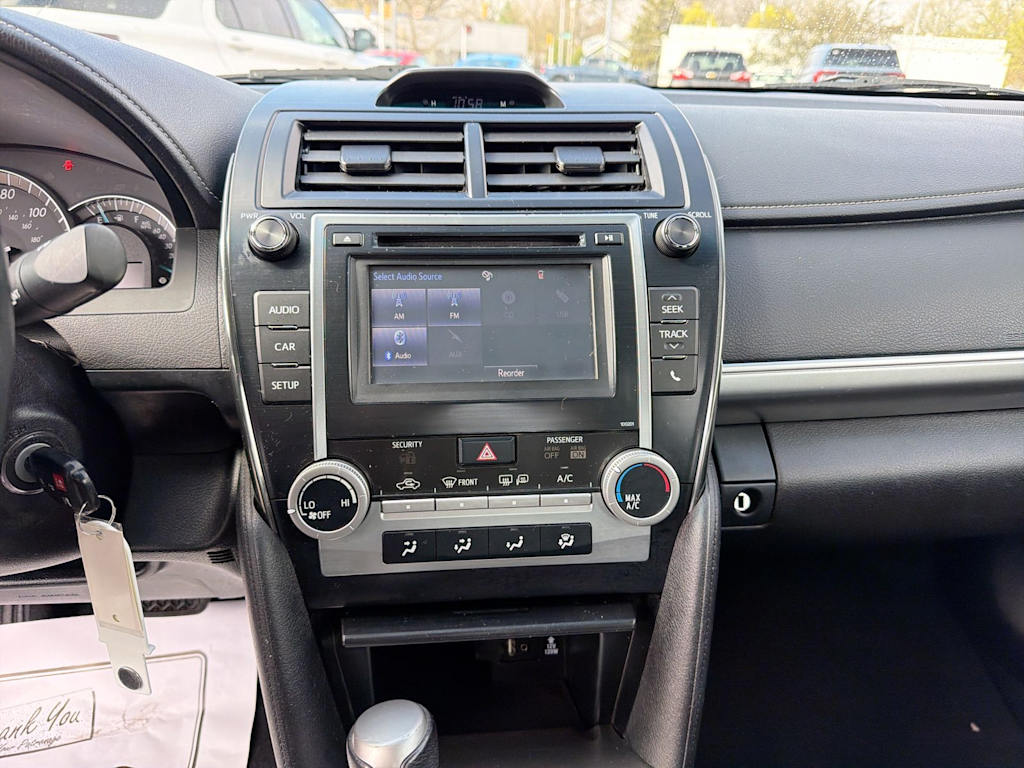 Thumbnail: 2014 Toyota Camry - 13