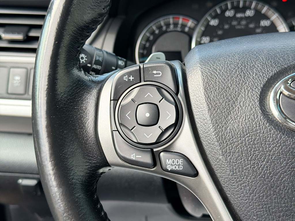 Thumbnail: 2014 Toyota Camry - 29