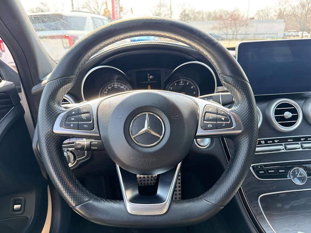 Thumbnail: 2015 Mercedes-Benz C-Class - 10