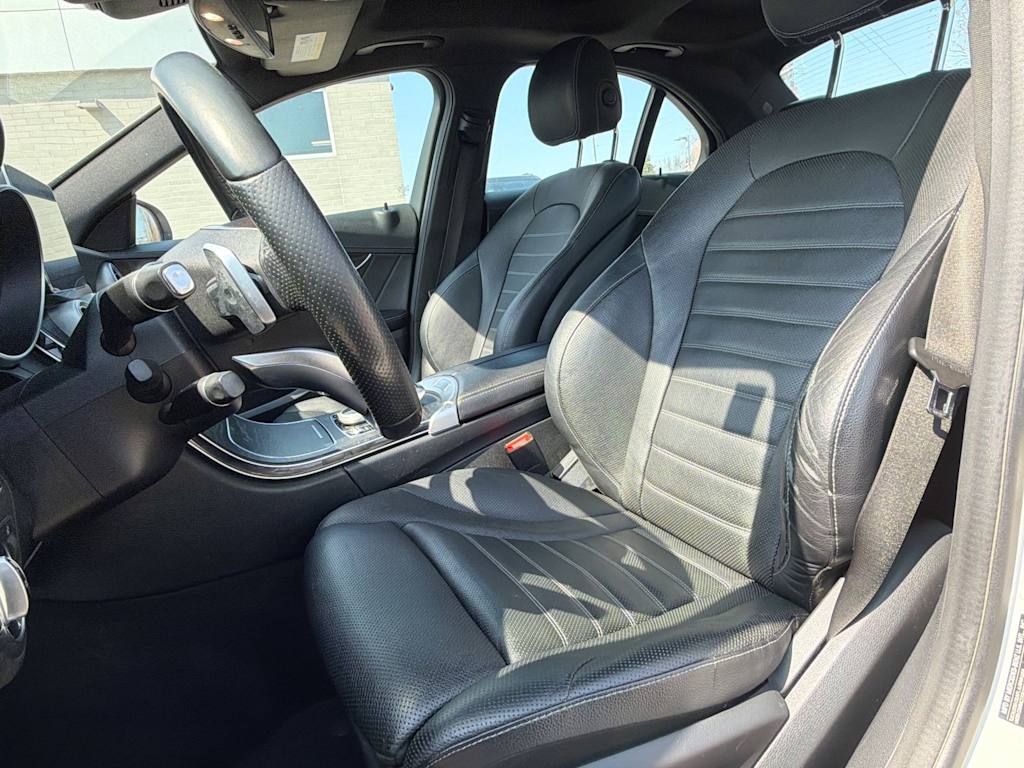Thumbnail: 2015 Mercedes-Benz C-Class - 12