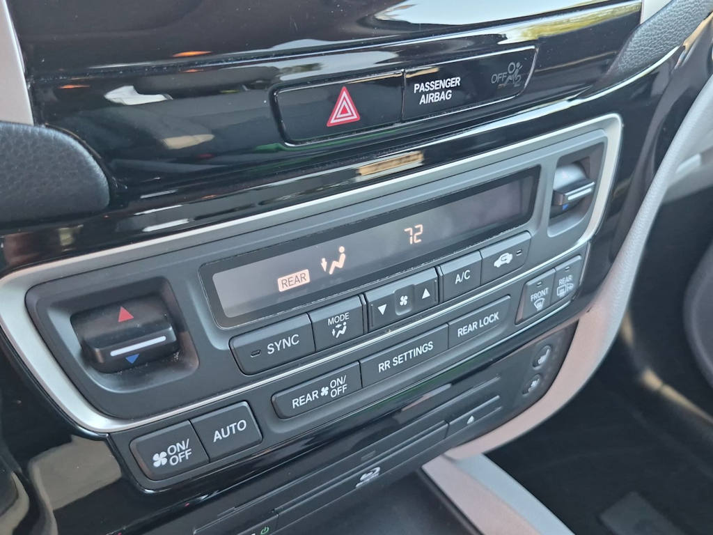 Thumbnail: 2018 Honda Pilot - 31