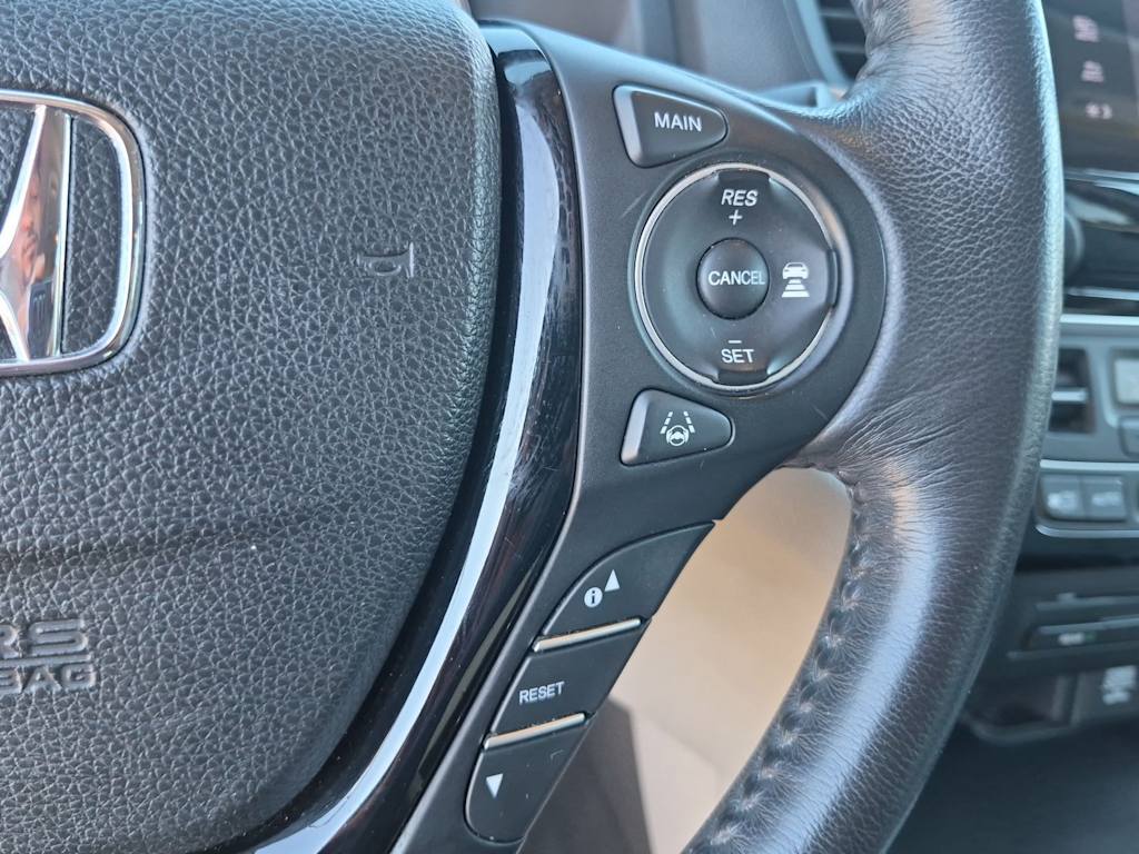 Thumbnail: 2018 Honda Pilot - 28