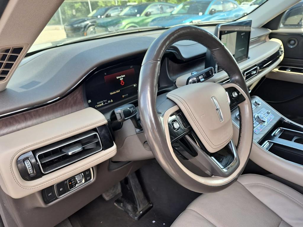 Thumbnail: 2021 Lincoln Aviator - 2