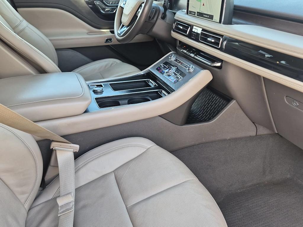 Thumbnail: 2021 Lincoln Aviator - 8